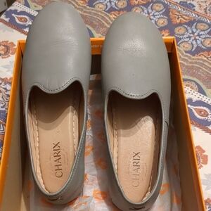 CHARIX Women's Classic Gray Loafers